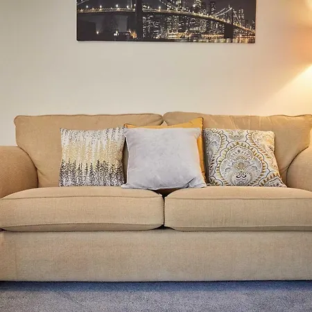 Apartman 11 March Court